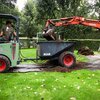 Knikmops-Gronddumper