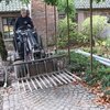 Knikmops-Tegelriek